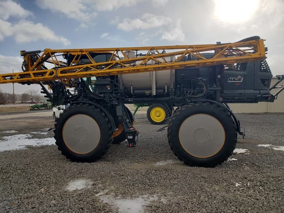 Image of Hagie STS12 equipment image 4