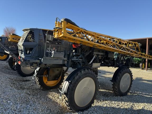 Image of Hagie STS12 equipment image 3