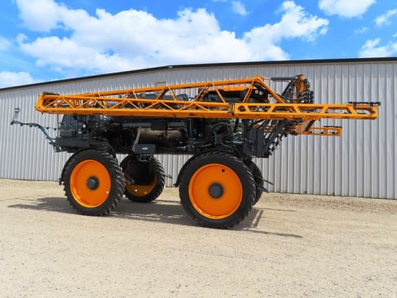 Image of Hagie STS12 Primary image