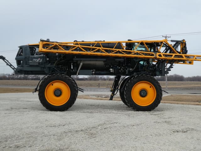 Image of Hagie STS16 equipment image 1