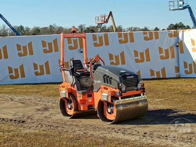 Image of Hamm HD12VV equipment image 3