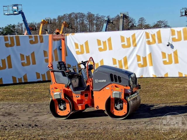 Image of Hamm HD12VV equipment image 4