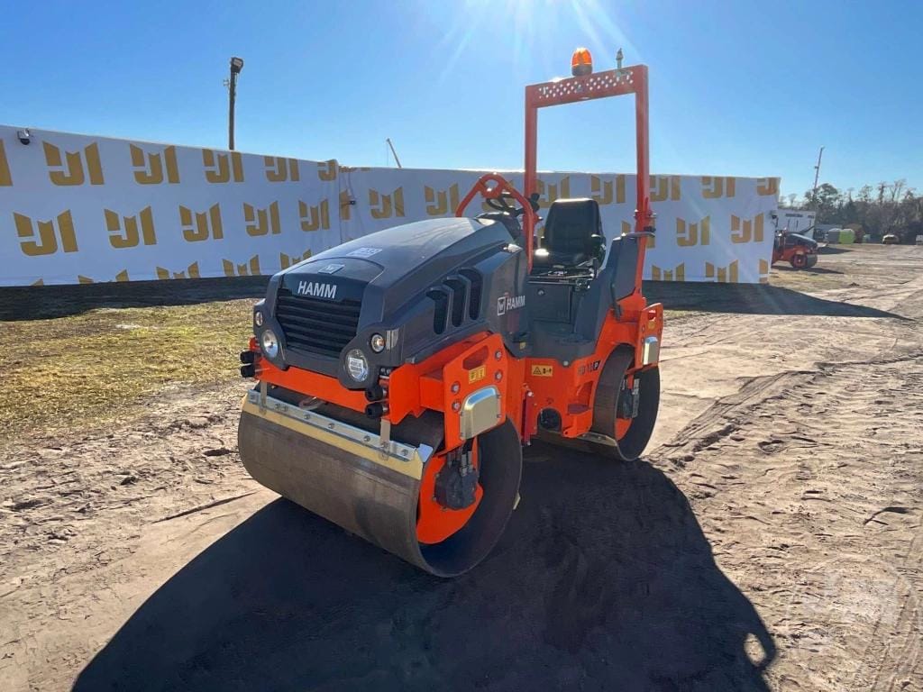 2025 Hamm HD12VV Equipment Image0