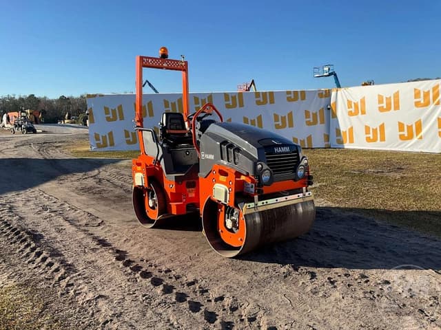 Image of Hamm HD12VV equipment image 2