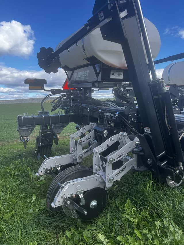 Image of Harvest International PB2030BR equipment image 3