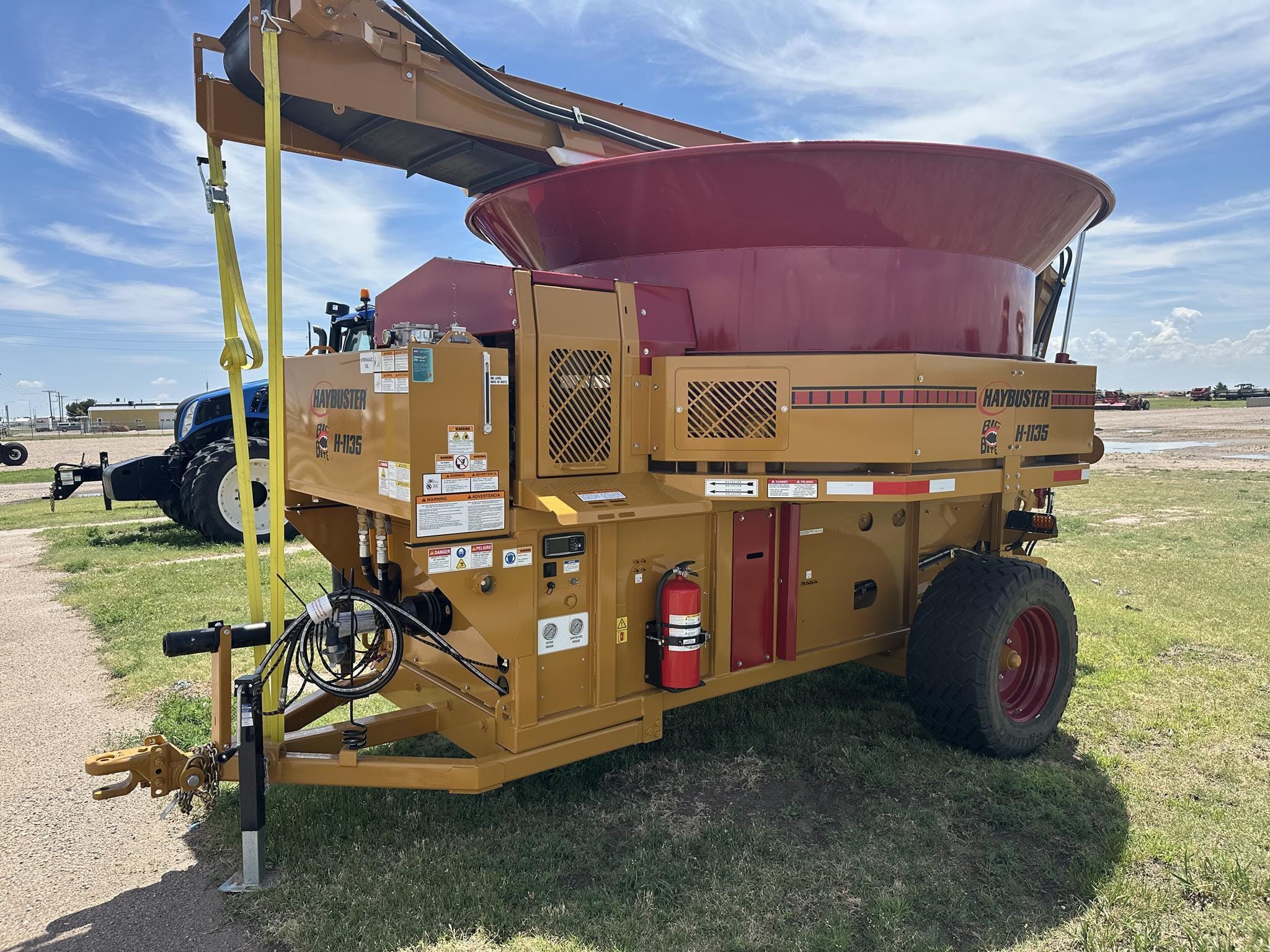 2025 Haybuster H-1135 Equipment Image0