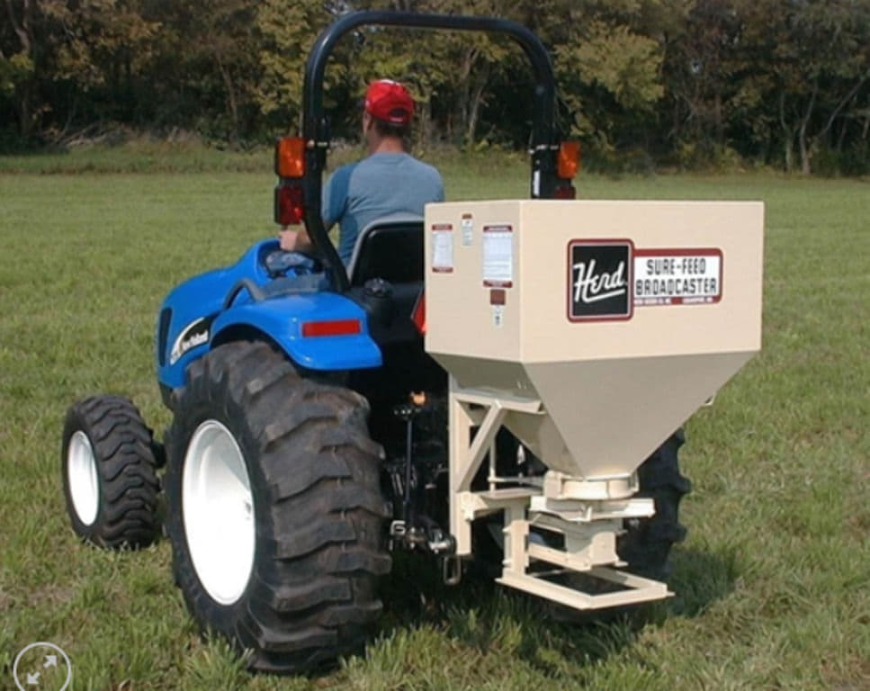 Image of Herd Sure-Feed Broadcaster Image 1
