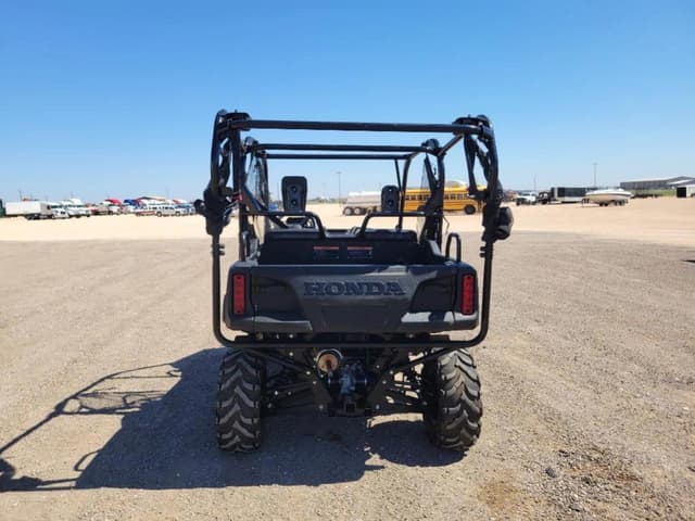 Image of Honda Pioneer 700 equipment image 3