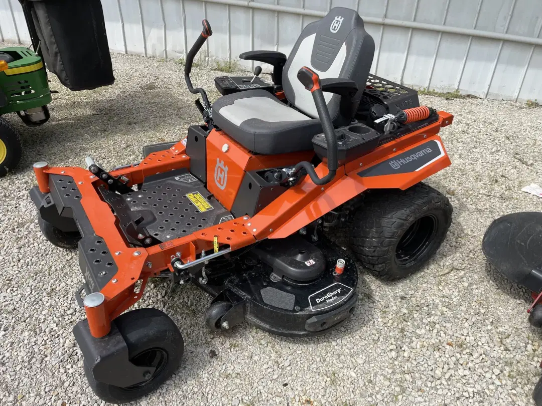 Image of Husqvarna XCITE Z350 Primary image