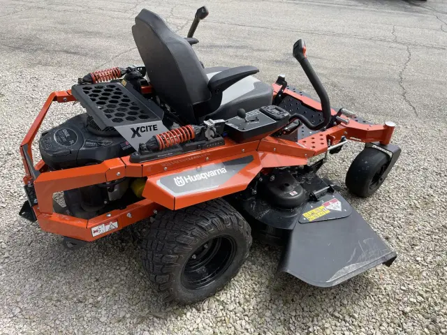 Image of Husqvarna XCITE Z350 equipment image 4