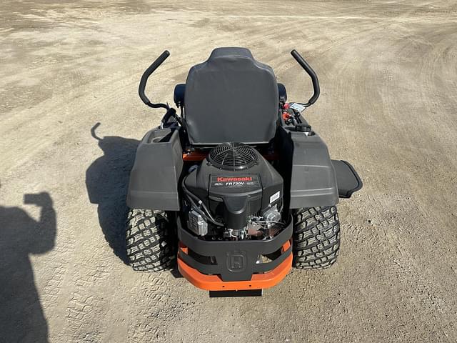 Image of Husqvarna Z248F equipment image 3