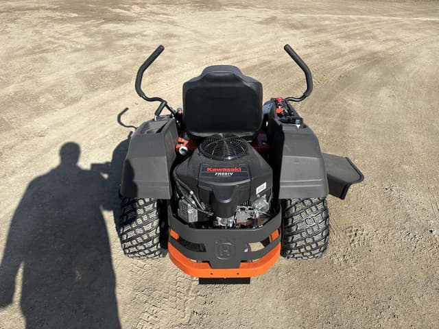 Image of Husqvarna Z254F equipment image 3