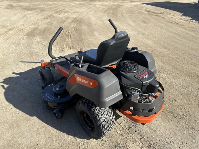 Image of Husqvarna Z254F equipment image 2