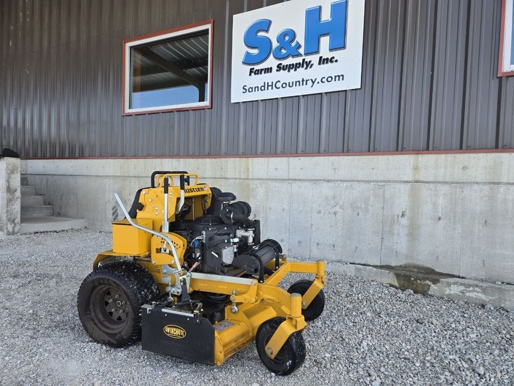 2025 Hustler Super S Equipment Image0