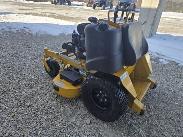 Image of Hustler Super S equipment image 4