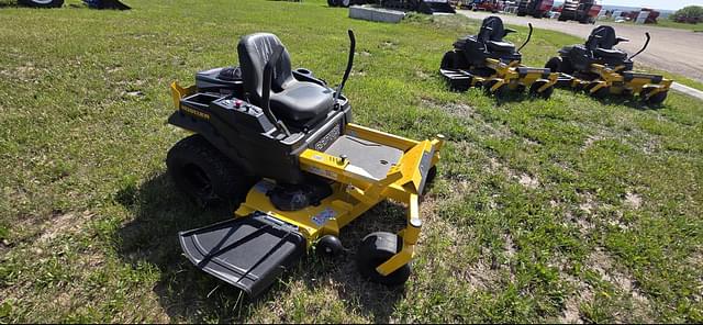 Image of Hustler Raptor X equipment image 1