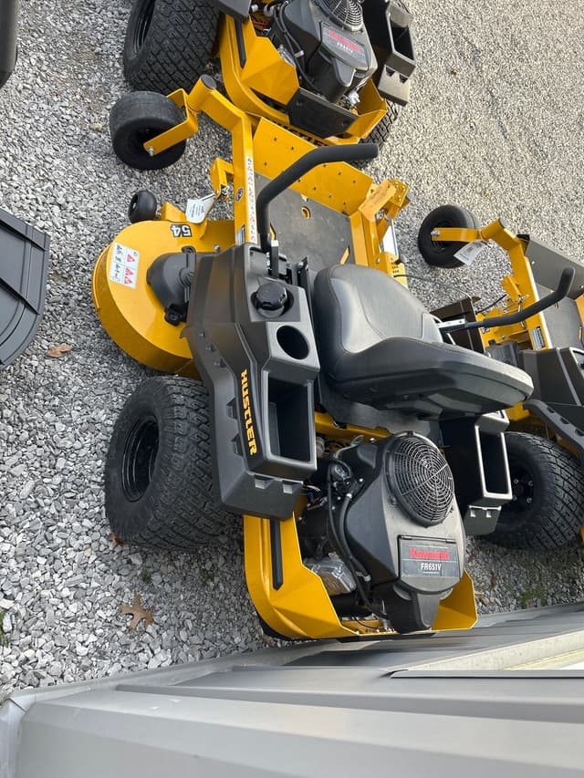 Image of Hustler Raptor X equipment image 4