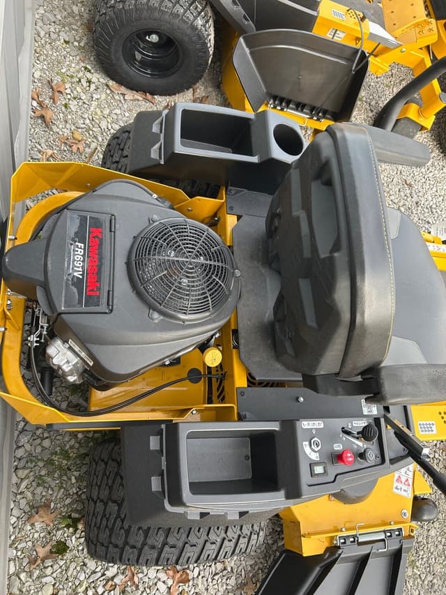 Image of Hustler Raptor XD equipment image 3