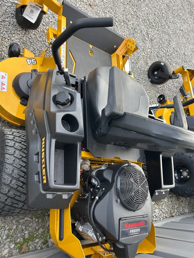 Image of Hustler Raptor XD equipment image 4