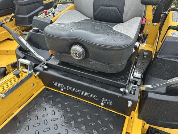 Image of Hustler Super Z equipment image 2