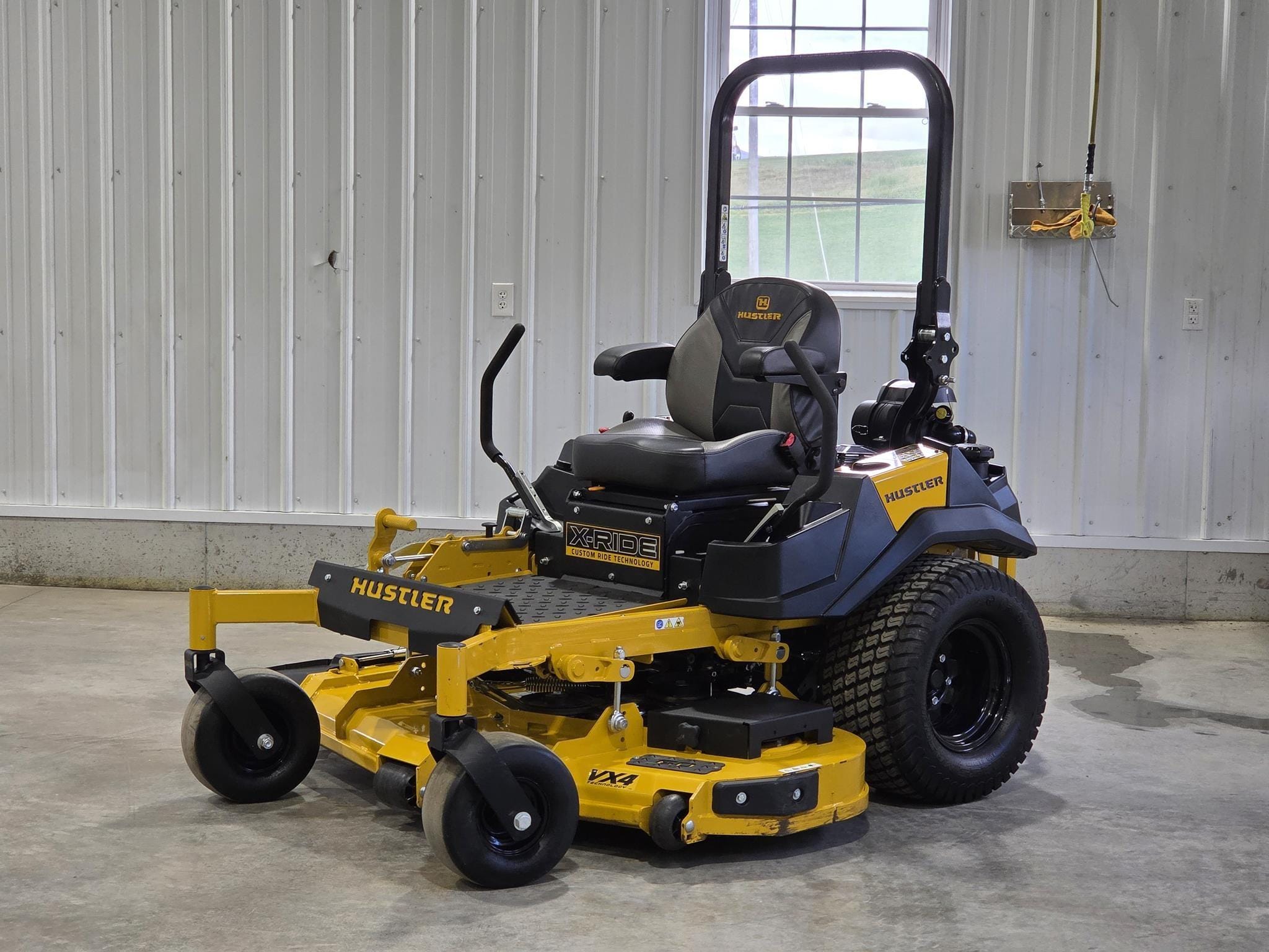 2025 Hustler X-RIDE Equipment Image0