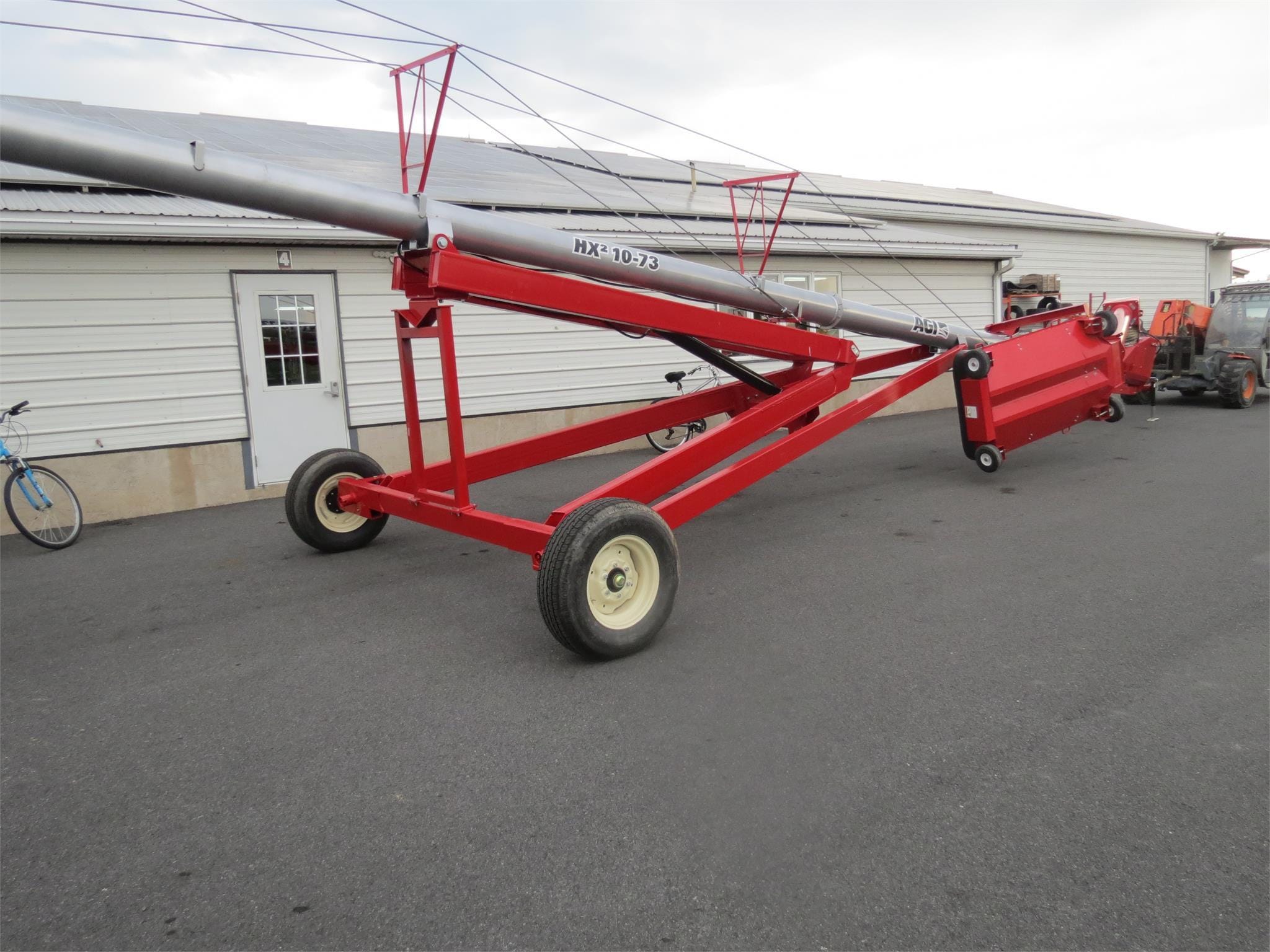 2025 Hutchinson 10x63 Equipment Image0