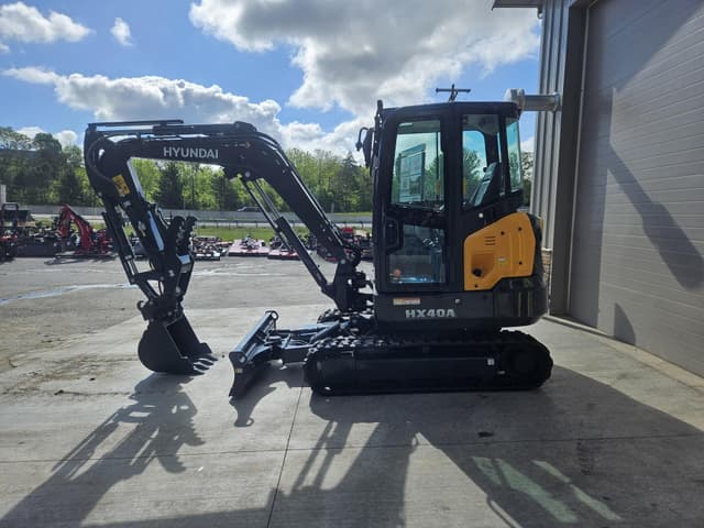 Image of Hyundai HX40A equipment image 2