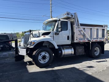 Main image International HV613