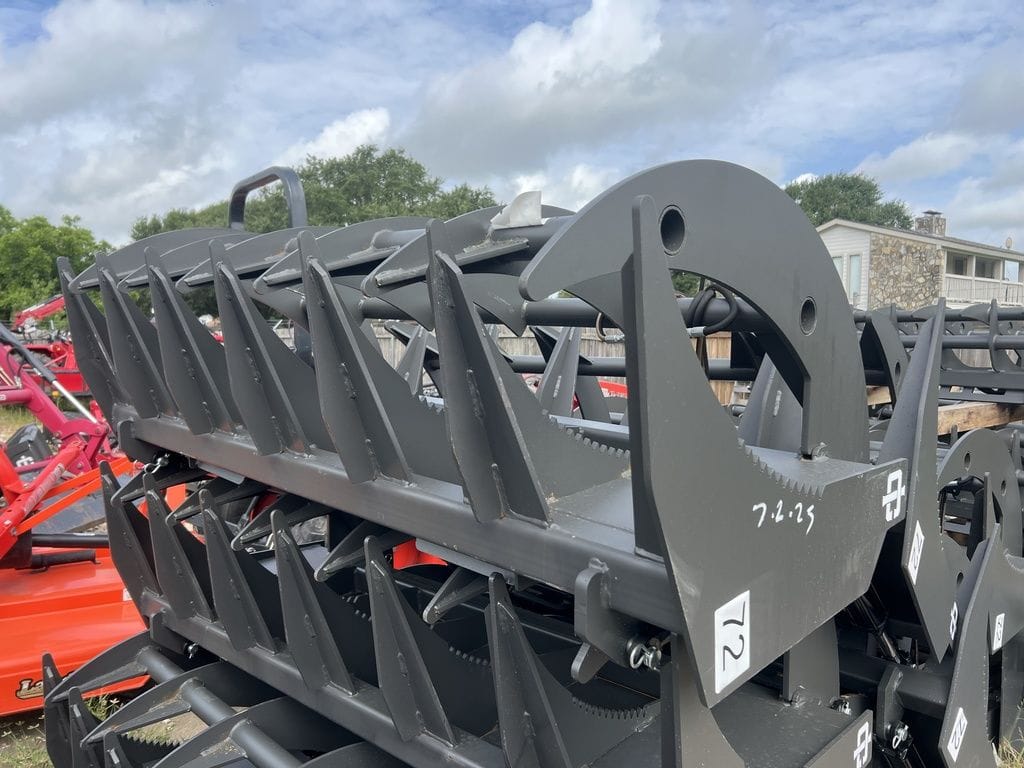 2025 IronCraft EGR72 Equipment Image0