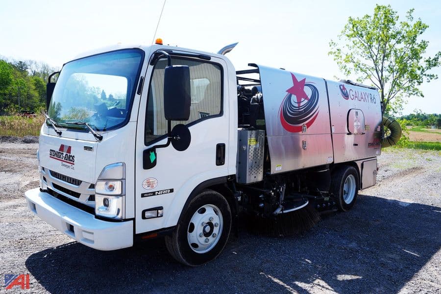 Image of Isuzu NRR Primary image