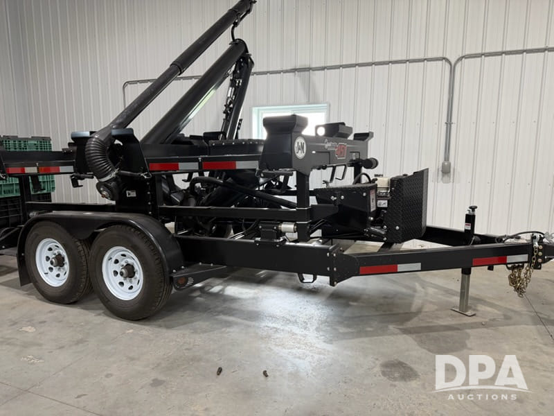 2025 J&M SpeedTender Pro 451 Equipment Image0