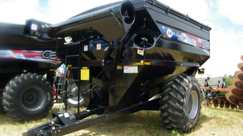 2025 J&M 750-18 Equipment Image0