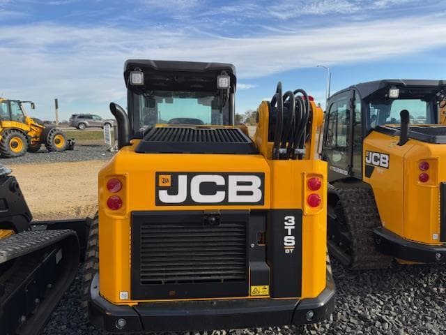 Image of JCB 3TS-8T equipment image 4