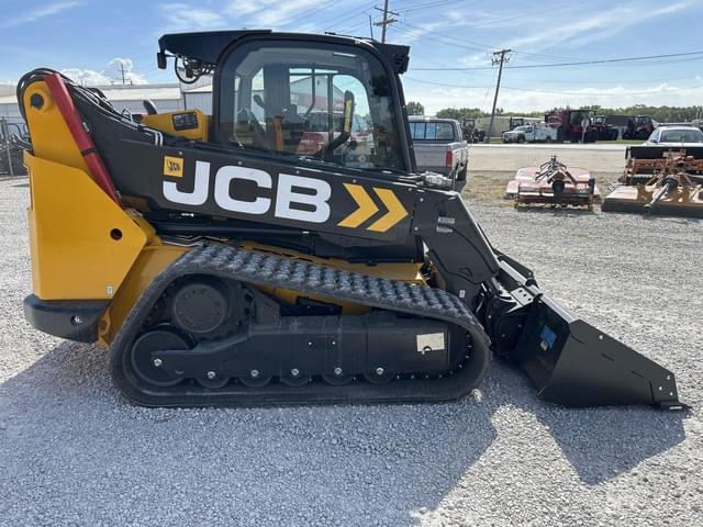 Image of JCB 3TS-8T equipment image 1
