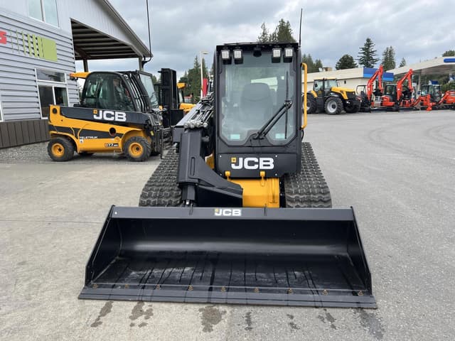Image of JCB 3TS-8T equipment image 3