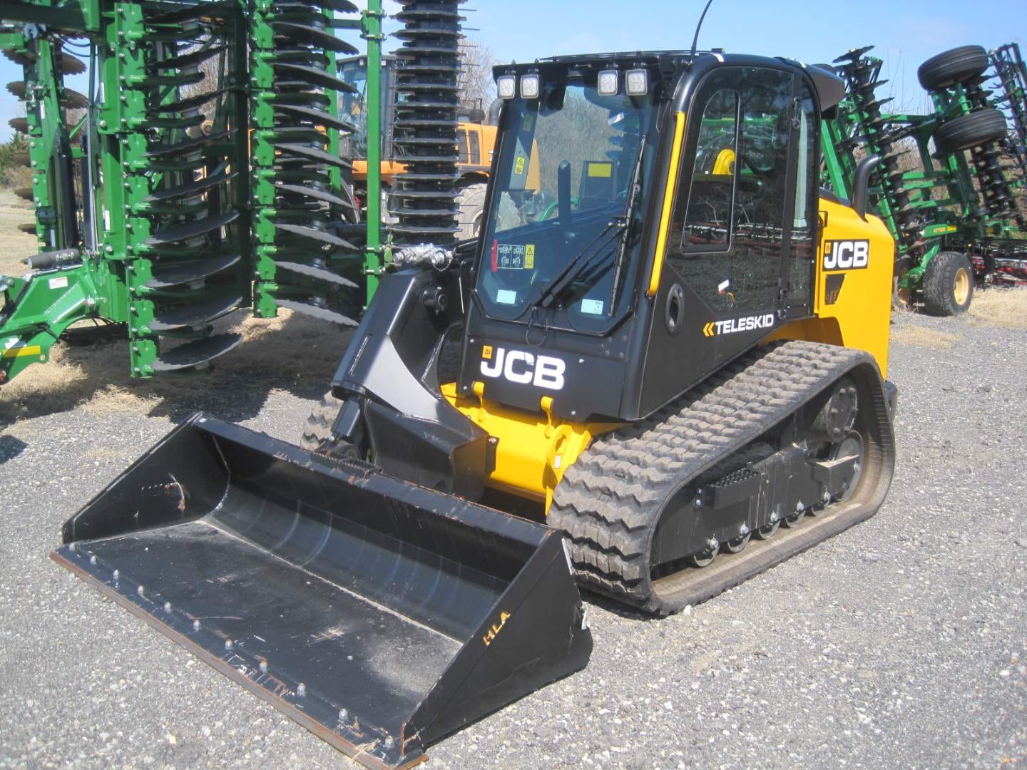 2025 JCB 3TS-8T Equipment Image0
