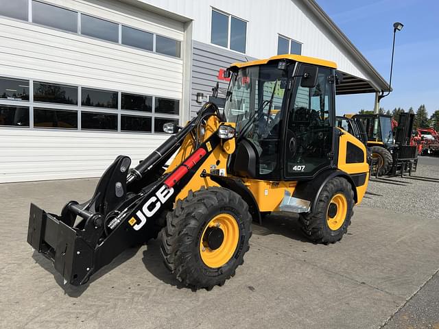 Image of JCB 407 Agri equipment image 1