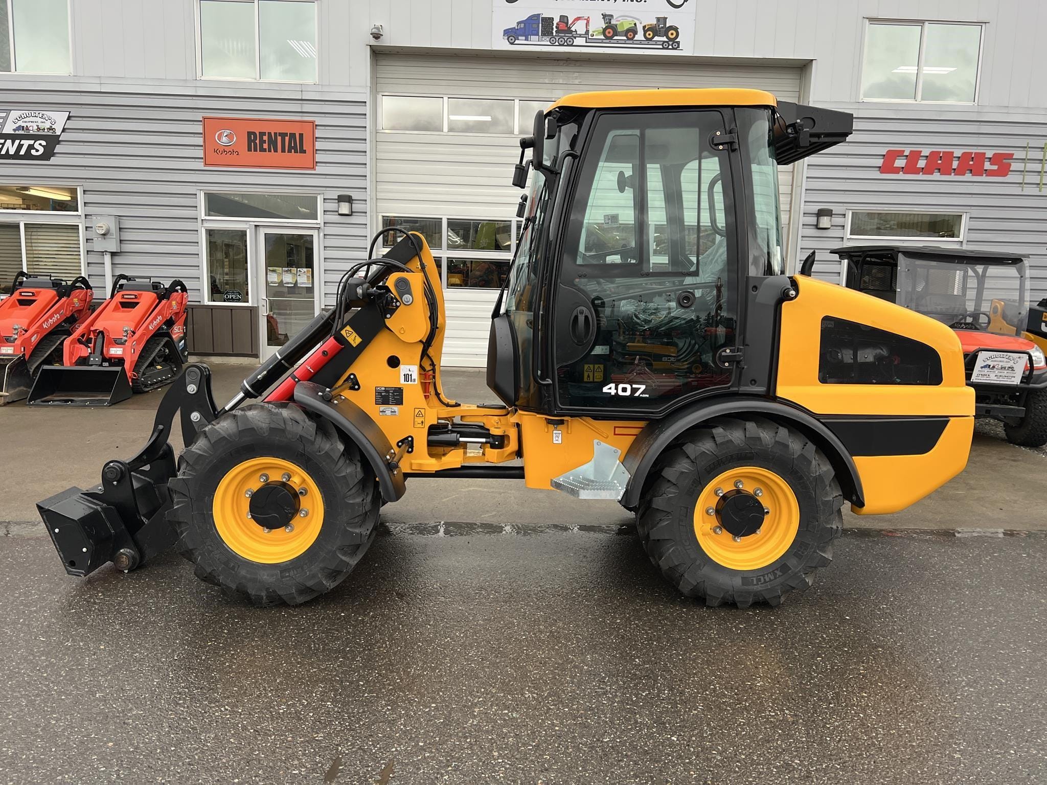 2025 JCB 407 Agri Equipment Image0