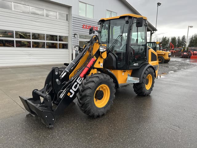 Image of JCB 407 Agri equipment image 1