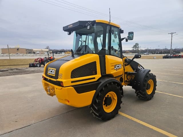 Image of JCB 409 equipment image 3