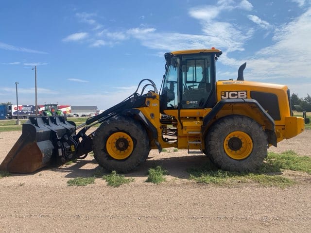 2025 JCB 437 Equipment Image0