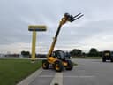 2025 JCB 532-60 Image