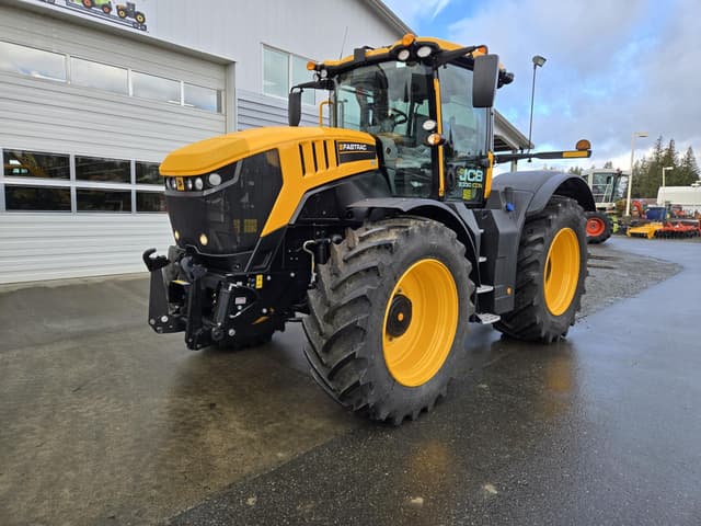 Image of JCB Fastrac 8330 equipment image 1
