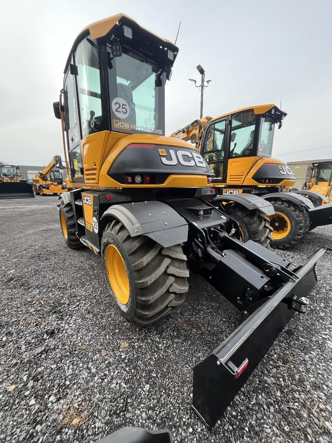 Image of JCB Hydradig 110W Image 1