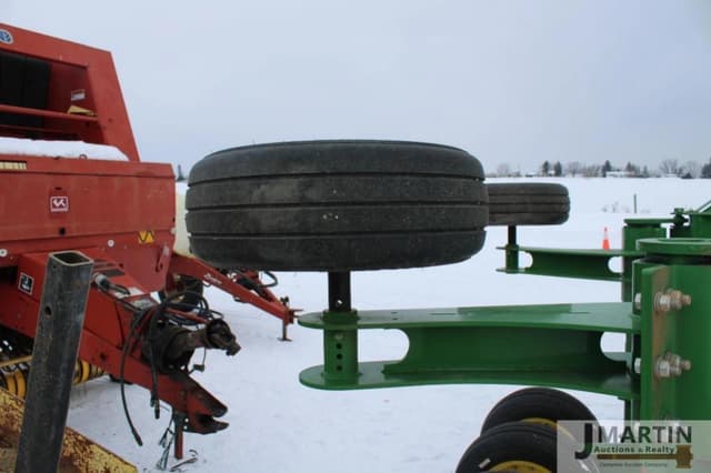 Image of John Deere FC15R equipment image 4