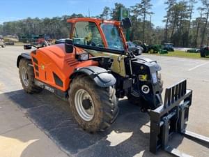 2025 JLG AG832 Image