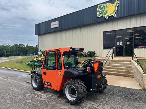 Image of JLG 519 equipment image 1