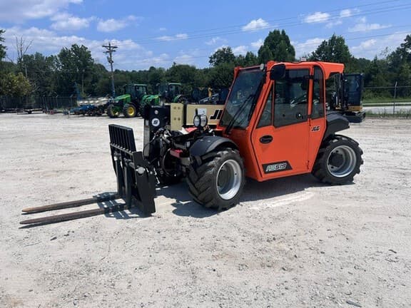 Image of JLG AG519 equipment image 1