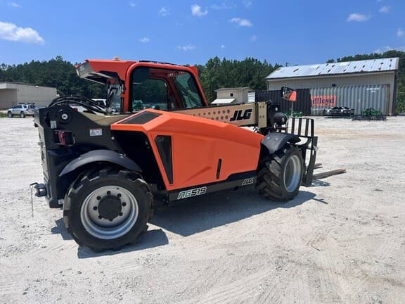 Image of JLG AG519 equipment image 4