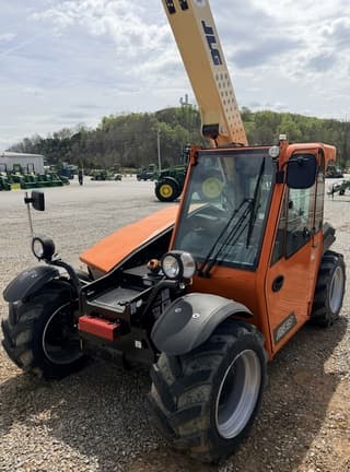 Image of JLG 519 equipment image 2